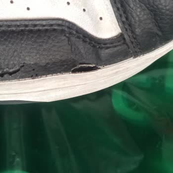 Deichmann Sattığı Ayakkabının Arkasında Durmuyor.