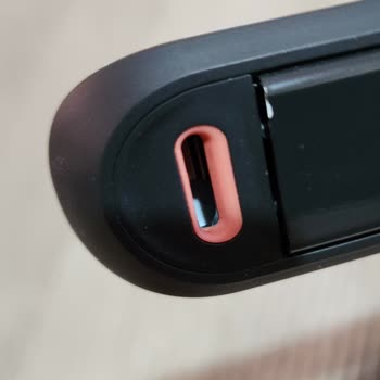 PHILIPS Ev Aletleri Philips Saç Düzleştirici Plakları Soyuluyor.