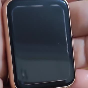 Huawei Markalı Akıllı Saatte Ekranında Oluşan Elektronik Çizikler