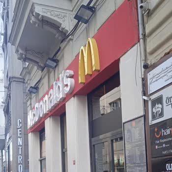 McDonald's İstiklal Cad. Şubesi Liste Fiyatı İle Kasadaki Fiyat Farkı