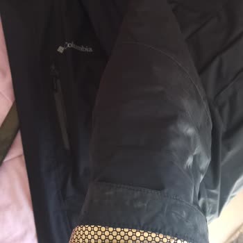 Columbia W06764 Mont Ürününün Arkasında Durmuyor