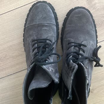 Derimod Farklı Modellerde Bot Hayal Kırıklığı