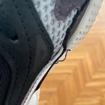 Sneaks Up Çok Kısa Sürede Deforme Olan Üründeki Hatayı Kabul Etmedi!