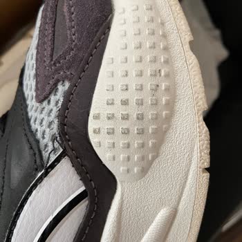 Sneaks Up Çok Kısa Sürede Deforme Olan Üründeki Hatayı Kabul Etmedi!