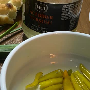 BİM Fıçı Marka Turşuda Tırtıl Çıktı