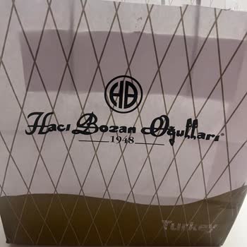 Hacıbozanoğulları Bozuk Tatlı Satıyor