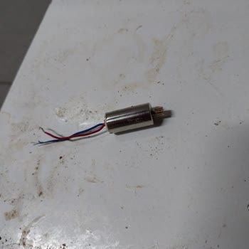 Corby Anka Cx018 Drone Nun Sağ Arka Motoru Bozuldu.