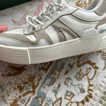 Lacoste Ayakkabı Tabanı Sarardı