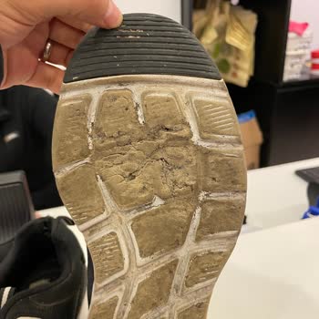 Boyner'den Aldığım Sketchers'ın Başkası Tarafından Kullanılması