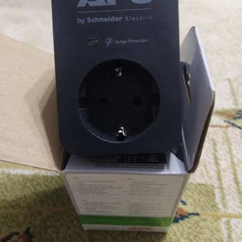 Schneider Electric Apc Akım Korumalı Priz