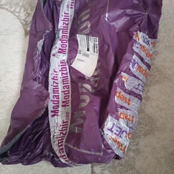 Hepsijet Ürünlerimi Hasarlı Bir Kargo Poşetiyle, Eksik Getirdi