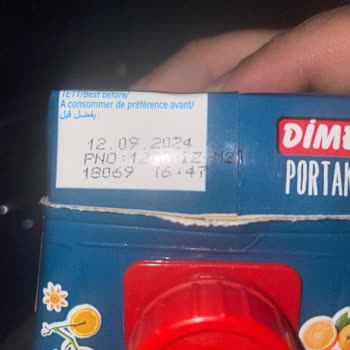 Ölü Fare Kokulu Dimes Meyve Suyu