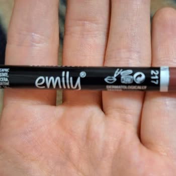 Golden Rose Emily Dudak Kalemi Hatası