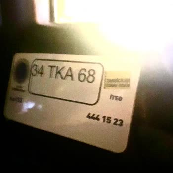 İstanbul Taksiciler Esnaf Odası (ITEO) Taksicinin Öğrenci Kızlara Hakaretleri 20-30 TL İçin!