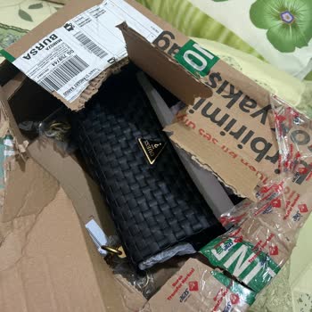 Boyner Guess Çanta Hediye Paketi İsterken Nasıl Geldi