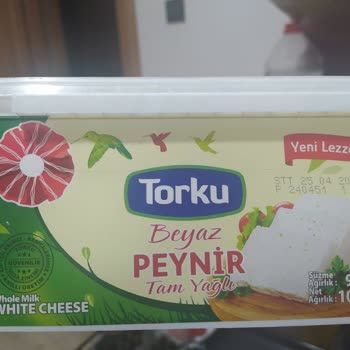 Torku Beyaz Peynirde Tehlikeli Sürpriz: Plastik Parça!