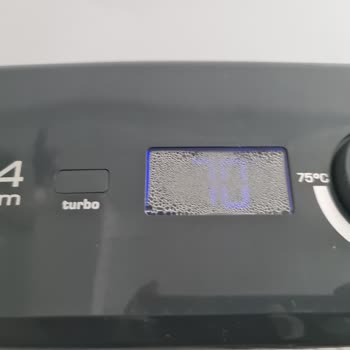 DemirDöküm Termosifonum Su Akıtıyor Dijital Gösterge Buğu Yaptı