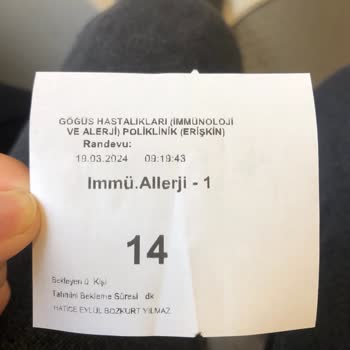 Erciyes Üniversitesi Hastaneleri Erciyes Üniversitesi Fakültesi Doktoru Hizmette Saygısızlık