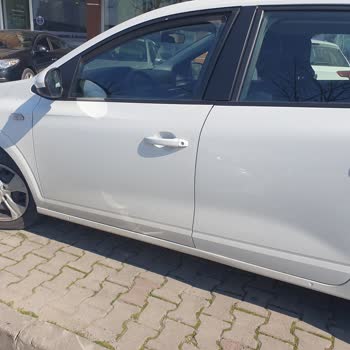 Greenmotion Car Rental Greenmotion Hasarlı Araçlarını Müşterilere Tamir Ettiriyor