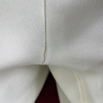 Nike Eşofmanımın Dikişleri Atık Halde Geldi