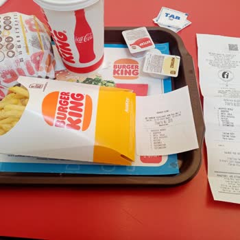 Burger King Müşteri Aldatması Yapıyor