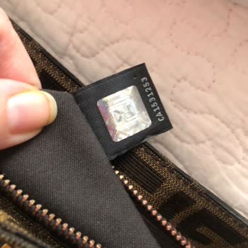 Beymen Reborn Orijinalliği Şüpheli Çanta Satıyor, Geri Almıyor!