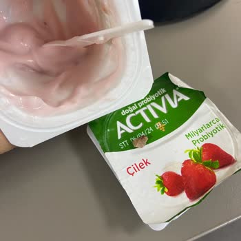 Activia Yoğurttan Çürümüş Çilek Çıktı