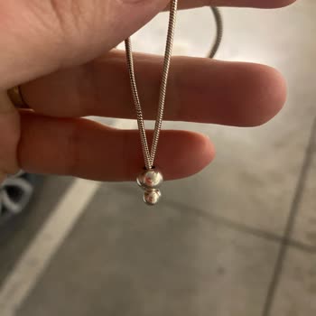 Pandora Mücevher Birkaç Aylık Ürün Bozuluyor. Ürününün Arkasında Asla Durmuyor