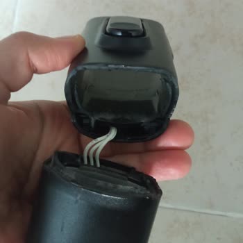 PHILIPS Ev Aletleri Philips Dikey Süpürge Hortumu Kırıldı