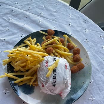 KFC Ve Trendyol Tamamen Yanlış Gelen Ürünler