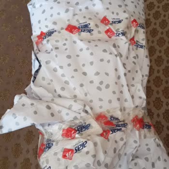 Mavi Özensiz Paketleme Ve Dikkate Alınmayan Not