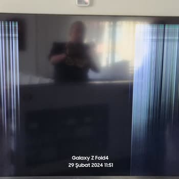 Carrefour SA Ekranı Kırık Ayıplı Ürün Toshiba TV