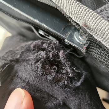North Pacific Outdoor Ürünleri Dağcı Çantasında Üretim Hatası