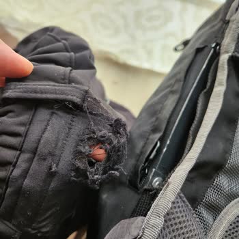 North Pacific Outdoor Ürünleri Dağcı Çantasında Üretim Hatası
