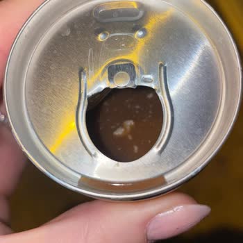 Migros Soğuk Kahvenin İçinden Beyaz Tortular Çıktı