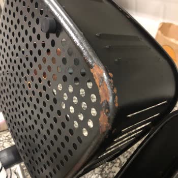 Onvo Yeni Alınan Airfryer'da Paslanma Sorunu Ve Sağlık Endişesi