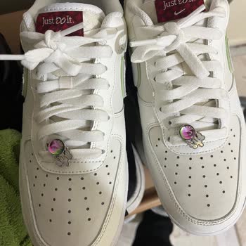 Nike Air Force Temizlik Sorunu