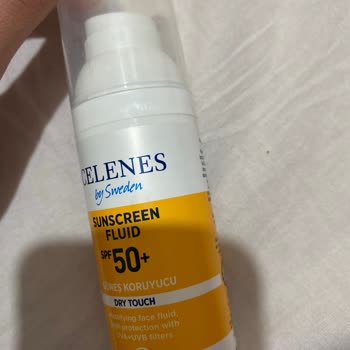 Gratis Celenes Parçacıklı Güneş Kremi
