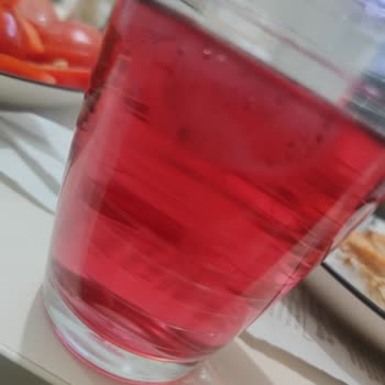 Sek Süt Meyve Suyundan Çıkan İlginç Bir Şey