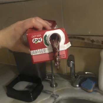 BİM Meyve Suyunda Beklenmedik Misafir!