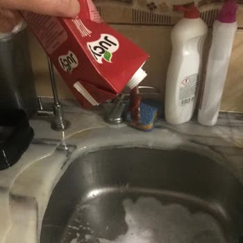 BİM Meyve Suyunda Beklenmedik Misafir!