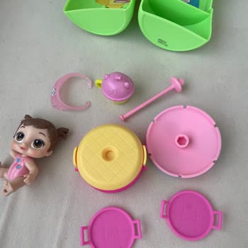Baby Alive Kutuda Yanlış Ürün