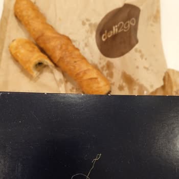 Shell Ispanaklı Böreğin İçinden Tanımlanamayan Madde Çıktı