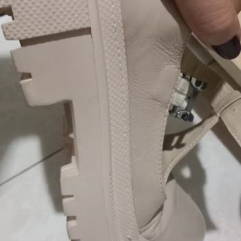 CZ London Ayakkabının Geldiği Hal