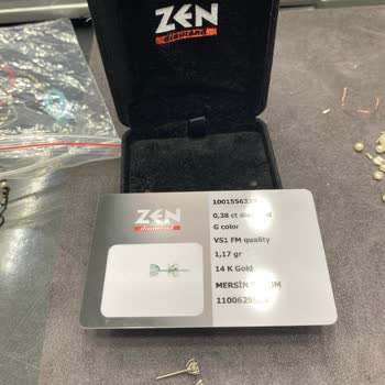 Zen Pırlantadan Aldığım Tektaş Küpe Paslandı