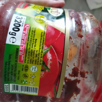 Öncü Salça Böcekli Öncü Domates Salçası