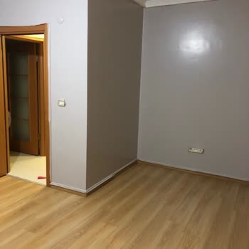 Bauhaus Yanlış Renk Boya Karıştırıp Verdi