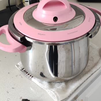 Taç Marka Hatalı Düdüklü Tencere