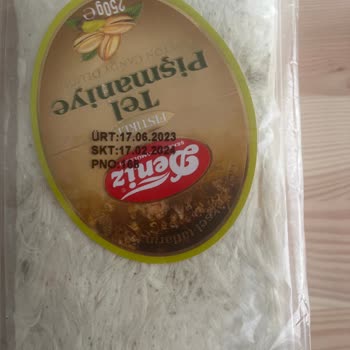 Tahtakale Spot Tarihi Geçmiş Yiyecek Ürünü Satıyor