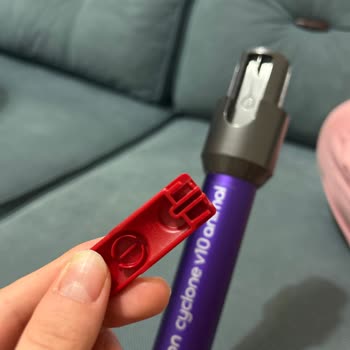 Dyson Boru Klipsi Kırılması